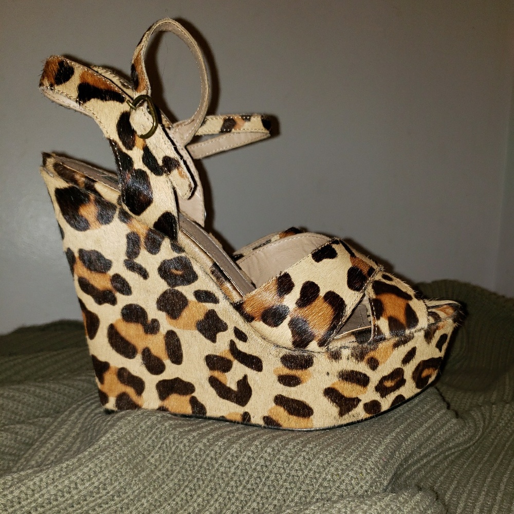 New Steve Madden Leopard Platform